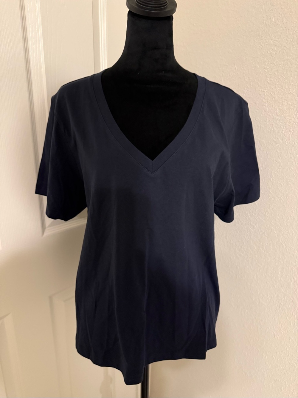 Bombas Navy V-Neck Short Sleeve Tee
